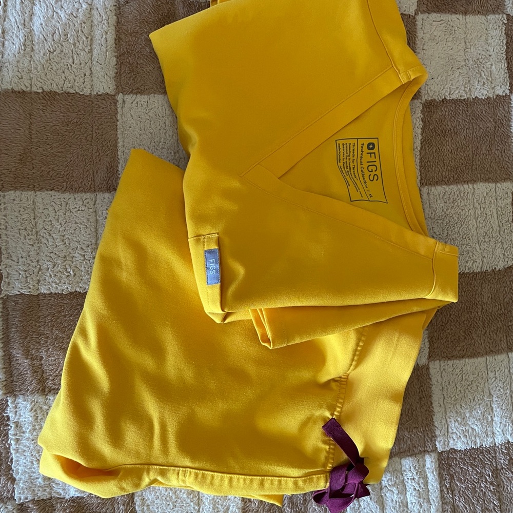 Figs Emergency Yellow Scrub Set with Purple Accent